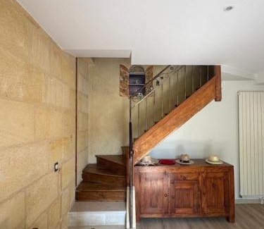 Grezillac House | Au puits ancien