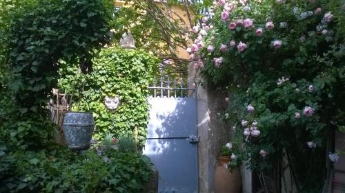 Tavernes House | Au Puits de la Fontaine