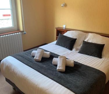 Lorris Hotel | Au Sauvage