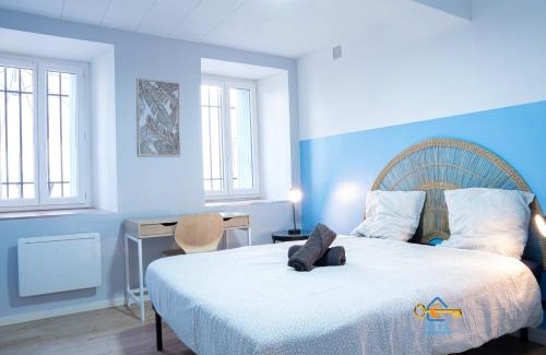 Castelnaudary Apartment | Au soleil levant*terrasse*Local à vélo*oc keys