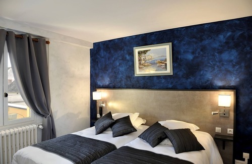 La Ferte-Imbault Hotel | Auberge à la Tête de Lard