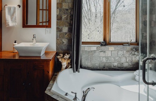 Sainte-Adele Bed & Breakfast | Auberge Augustin