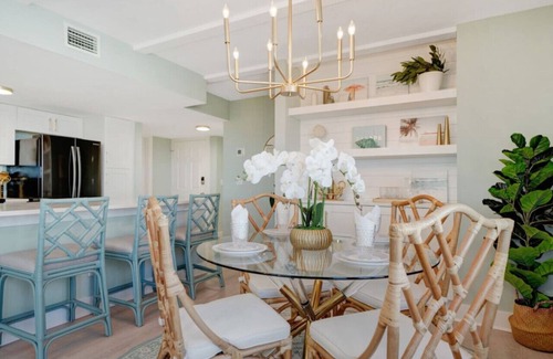 St. Augustine Beach Condo | *Auberge Chic* | L'Eau| Beachfront!