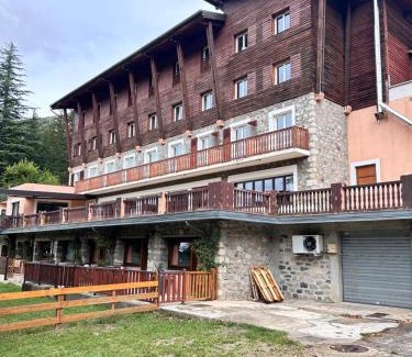 Saint-Dalmas Hotel | Auberge de jeunesse HI Valdeblore - Le Chalet