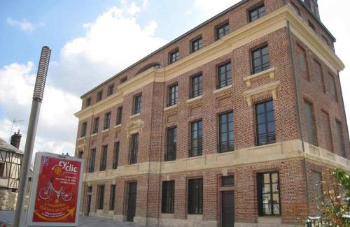 Quartier Grieu-Vallon Suisse-Saint-Hilaire Hostel | Auberge de Jeunesse HI Rouen
