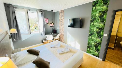 Siorac-en-Perigord Hotel | Auberge de la Petite Reine