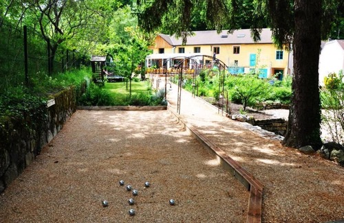 Conjux House | Auberge de Portout