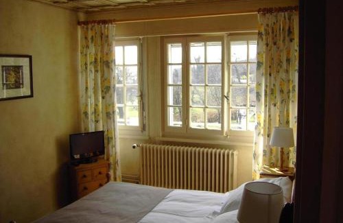 Echenevex Hotel | Auberge Des Chasseurs