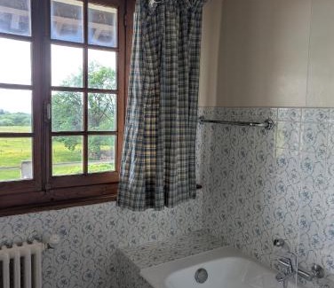 Echenevex Hotel | Auberge Des Chasseurs