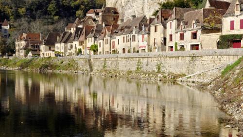La Roque-Gageac Hotel | Auberge des Platanes