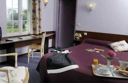 Malemort-sur-Correze Hotel | Auberge des Vieux Chênes