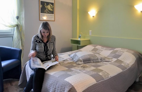 Malemort-sur-Correze Hotel | Auberge des Vieux Chênes