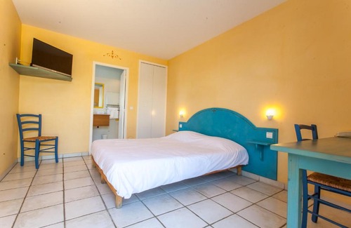 La Roche-de-Glun Hotel | auberge du golf