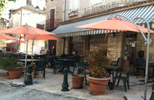 Quartier Malvares Bed & Breakfast | Auberge du Puits