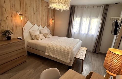 Lanas Hotel | Auberge du Vieux Lanas