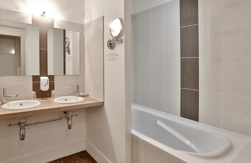 Pierre-Buffiere Hotel | Auberge Dupuytren