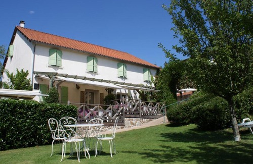 Chataigneraie Cantalienne Hotel | Auberge La Tomette, The Originals Relais
