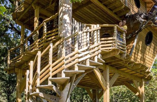 Chataigneraie Cantalienne Hotel | Auberge La Tomette, The Originals Relais