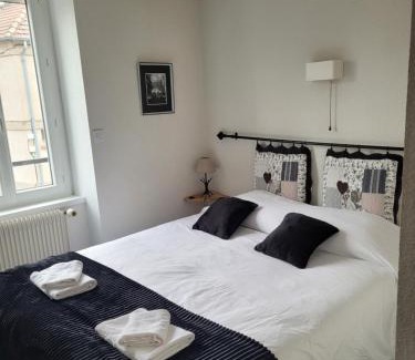 Saint-Georges-de-Mons Hotel | Auberge le Saint Georges