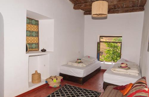 Tabant House | Auberge Sremt