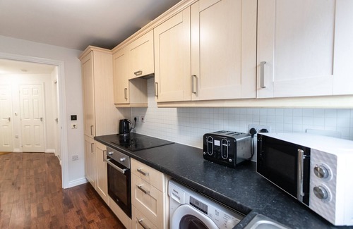 Swindon House | August Discount - Long Stay - Contractors