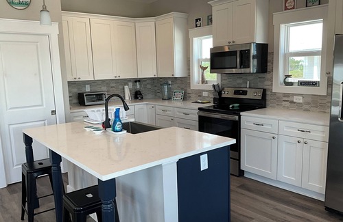 Morgantown House | August Discounted! Pools, Tennis and Great Views!