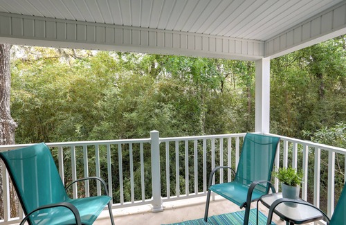 Demere Park Condo | August Specials/Pet Friendly! Close To Beach! Email for Quote!