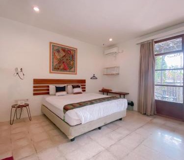 Klojen Hotel | Augustina Home