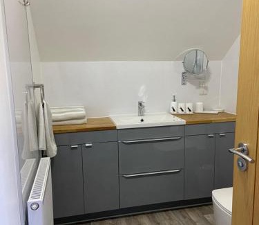 Kirkwall Bed & Breakfast | Aultnagar Accommodation