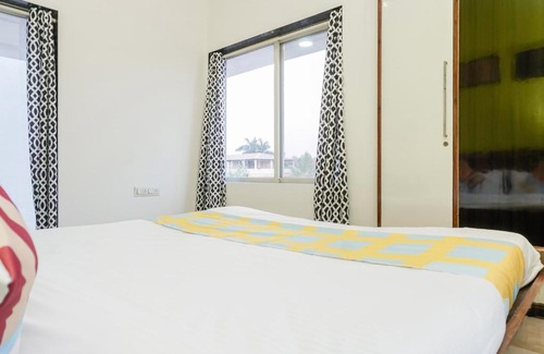 Khatri Park Housing Society Villa | Aum Villa with Pool