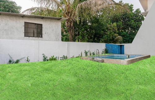 Khatri Park Housing Society Villa | Aum Villa with Pool