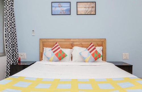Khatri Park Housing Society Villa | Aum Villa with Pool