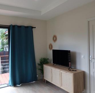 Fare House | Aumihi Bungalow