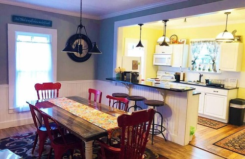 Llano House | Aunt Hattie's Farmhouse