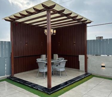 New Delhi Apartment | Aura Heights Terrace Deck And Luxe Spacious Suite with 2 Beds