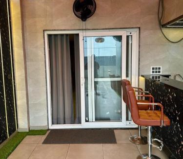 New Delhi Apartment | Aura Heights Terrace Deck And Luxe Spacious Suite with 2 Beds
