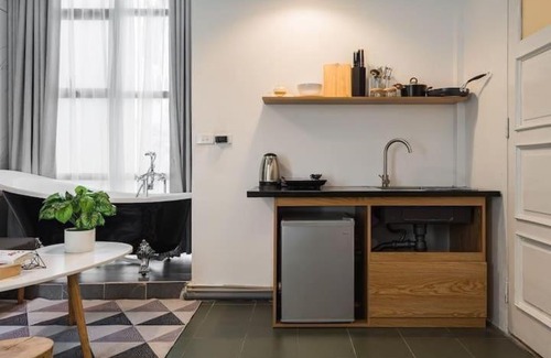Old Quarter Apartment | Aura Home Flamboyant Whole Apartment