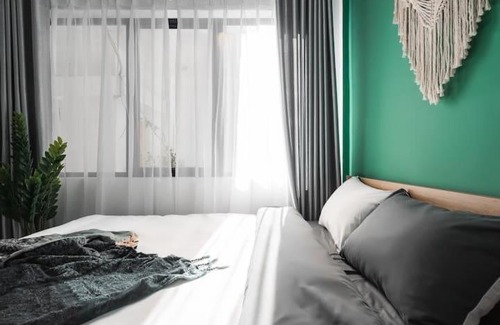 Old Quarter Apartment | Aura Home Flamboyant Whole Apartment