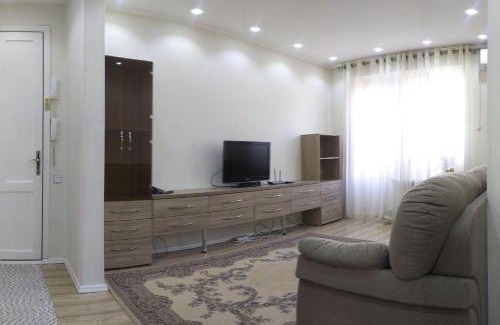 Bishkek Apartment | AURA on Erkindik boulevard