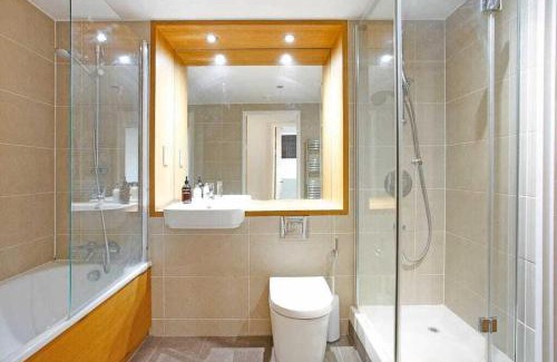 Canning Town Apartment | Auracasa 2 bed O2 Canning suite