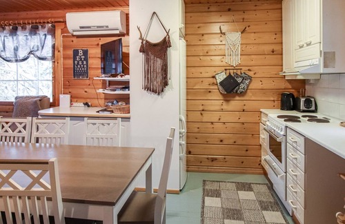 Kehys-Kainuu House | Aurinkoalppi 11a Paritalon Yläkerta by Interhome