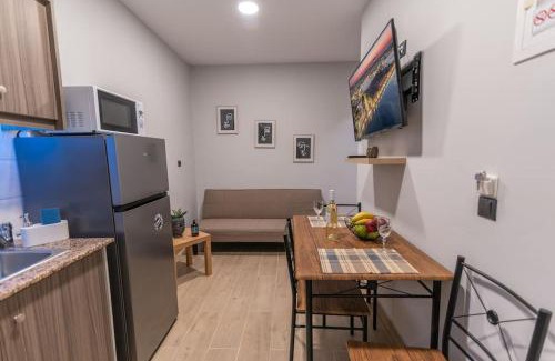 Marmari Apartment | Aurora Apartment, Room 2 - Cozy, close to the beach