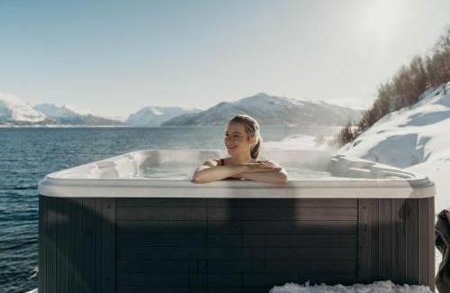Lyngen Cabin | Aurora Fjord Cabins