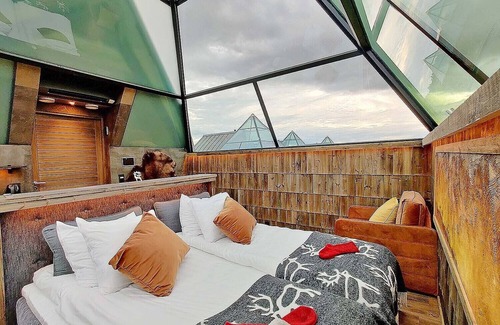 Koengaes Hotel | Aurora Pyramid Glass Igloos