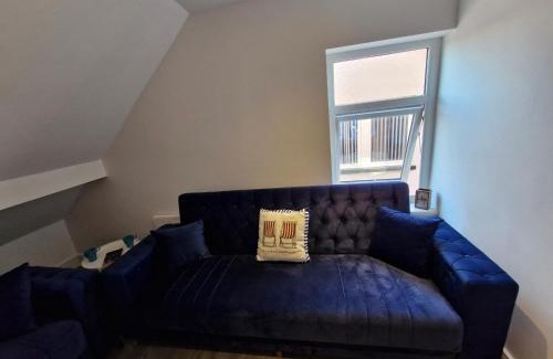 Blackpool Town Center Apartment | Aurora's sky lounge