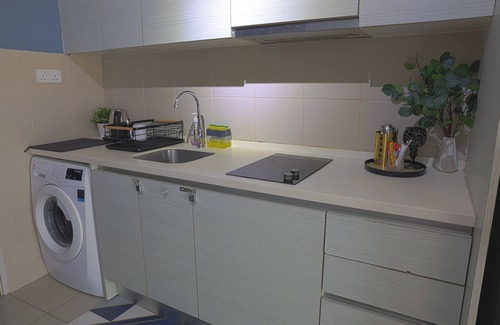 Shah Alam Apartment | Aurora Staycation Shah Alam @I-City - Wi-Fi + Netflix, Gym & Infinity Pool