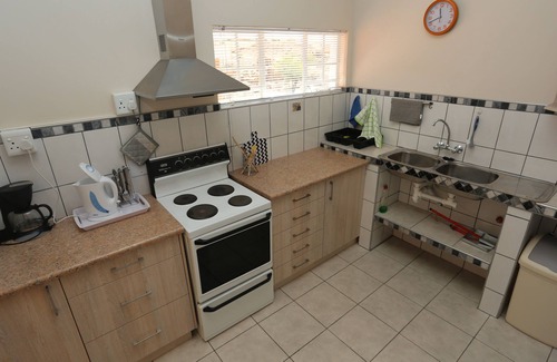 Aus Cottage | Aus Self-Catering Units