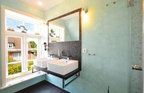 Midlum House | Auster Hues