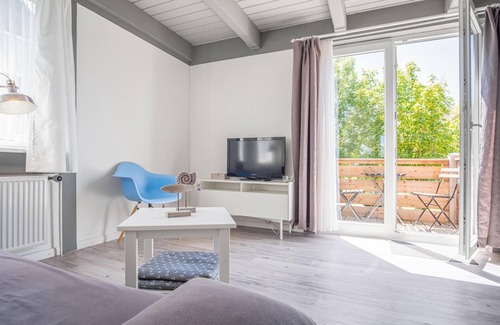 Ostersiel Apartment | 'Austernfischer' vacation apartment with balcony for a relaxing break