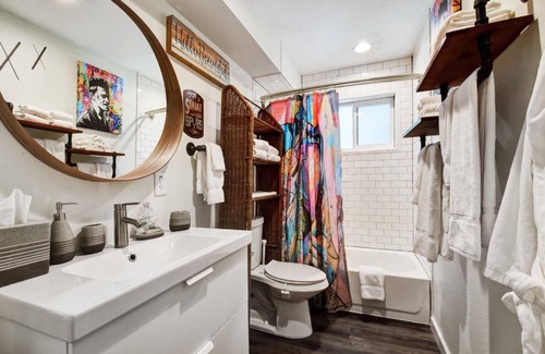 Hyde Park Apartment | Austin Flats #100, Historic Hyde Park